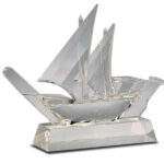 Crystal arabic dhow boat trophy award traditional gift supplier in dubai