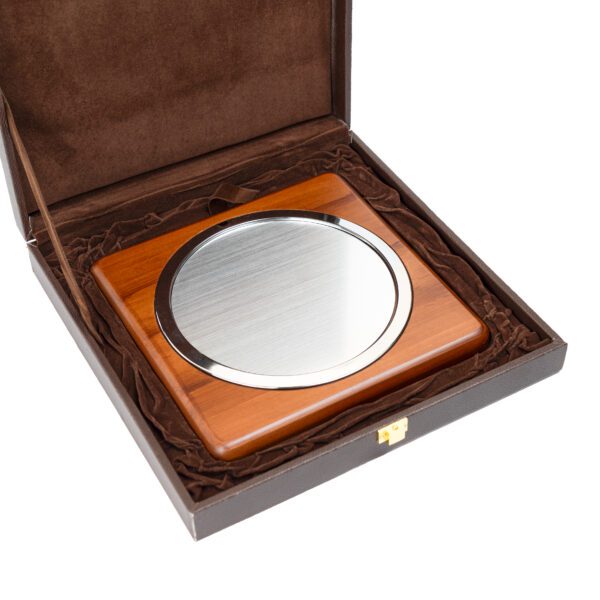 <b>Acme</b> - </br>Premium Pinewood Plaque</br>