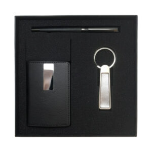 Black gift set with pen, card holder, keychain.