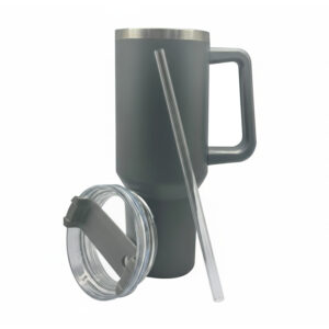 Gray travel mug with lid and straw